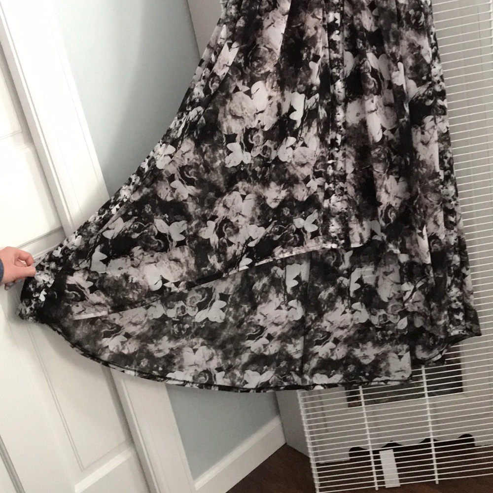 Gorgeous High/Low Dress - Picture 3 of 3